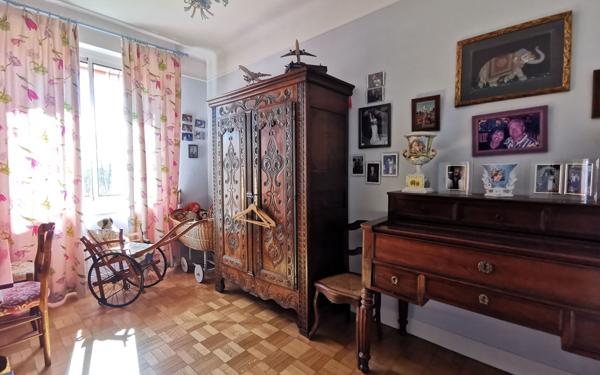 Maison à vendre    4 pièces • 126 m2 Mandres-les-Roses