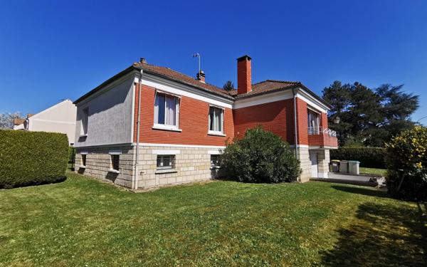 Maison à vendre    4 pièces • 126 m2 Mandres-les-Roses