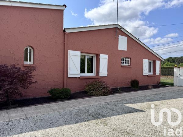 Maison traditionnelle 5 pièces de 172 m² à Fronton (31620)