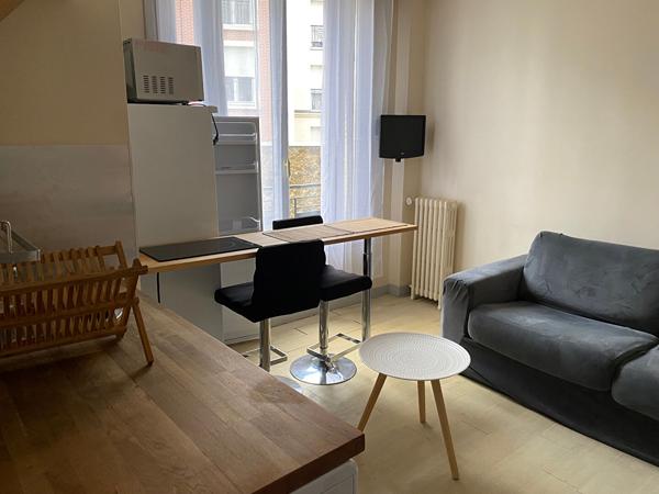 Appartement La Garenne Colombes 2 pièces 30 m2 Loyer 968.71 €/mois charges comprises **  - Référence  534CC