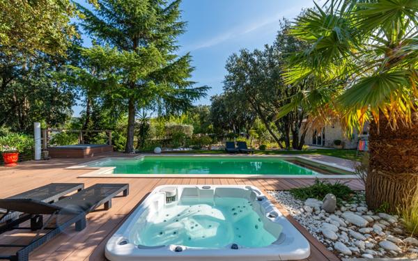 Maison à vendre    7 pièces •  Poulx