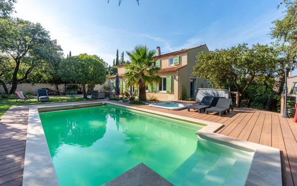 Maison à vendre    7 pièces •  Poulx