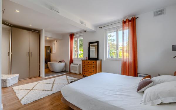 Maison à vendre    7 pièces •  Poulx