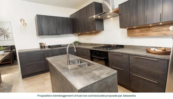 🏡 À vendre – Authentique maison en pierre avec grand terrain et potentiel d’agrandissement