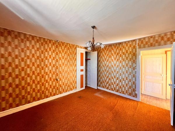 Maison à vendre 6 pièces BELLAC (87)