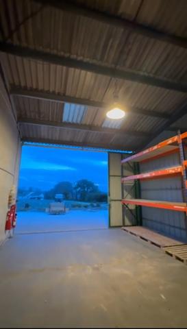Entrepot 86 m²+ bureaux - Aix en Provence - Réf. 411