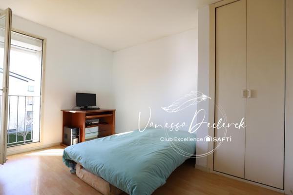 Appartement au Calme - 2 chambres - 1 box - 1 terrasse avec vue dégagée