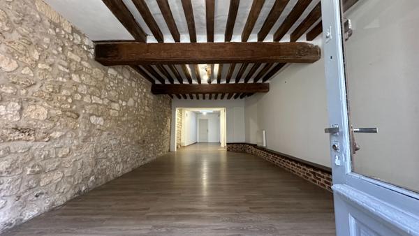 Local commercial situé en centre ville de COMPIEGNE