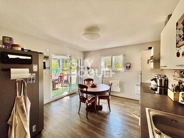 Maison moderne à vendre à Saint Fons - 5 pièces, 3 chambres