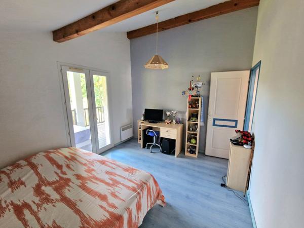 Maison familiale récente au calme