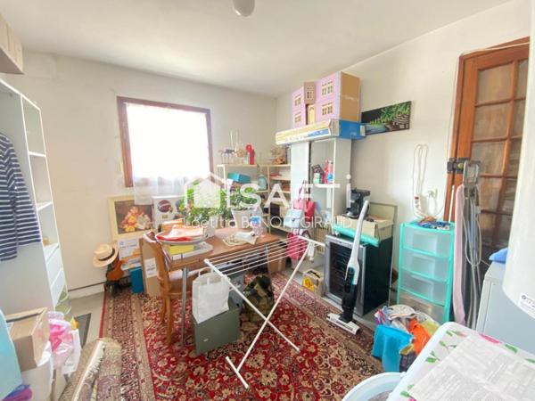 Maison avec du potentiel – proche des commerces