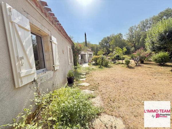 Maison de plain-pied sur 1.6Ha, avec piscine et ateliers