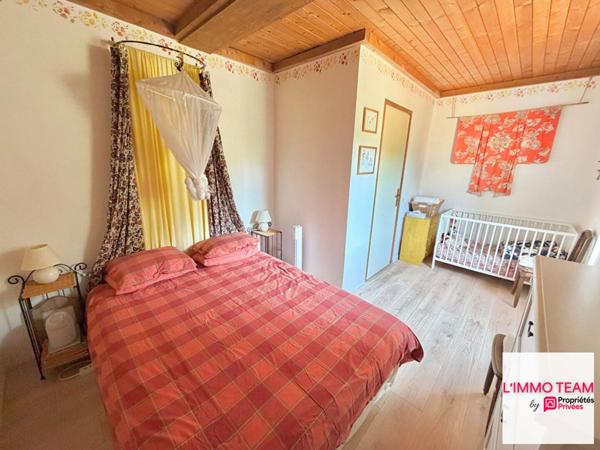 Maison de plain-pied sur 1.6Ha, avec piscine et ateliers