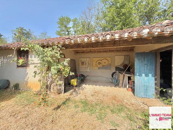 Maison de plain-pied sur 1.6Ha, avec piscine et ateliers