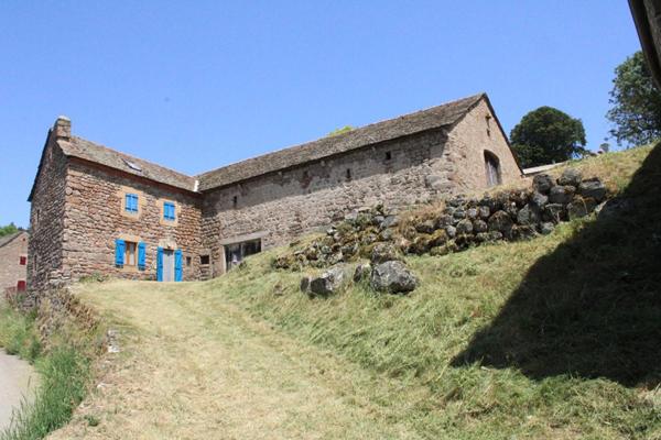 Maison en pierre et lauze à  Montbel 4 pièce(s) 70 m2 sur une parcelle cadstrée de 685 m²