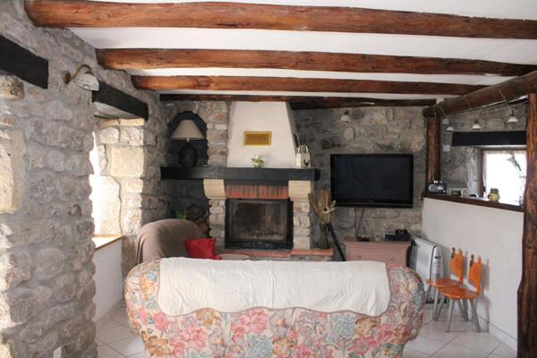 Maison en pierre et lauze à  Montbel 4 pièce(s) 70 m2 sur une parcelle cadstrée de 685 m²