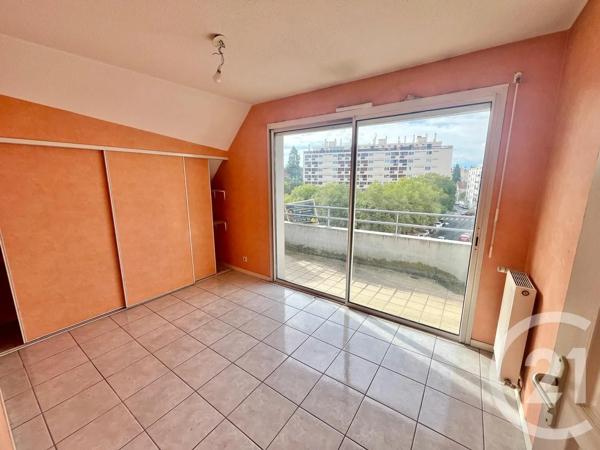 Appartement à vendre  4 pièces - 87 m 2   PAU  - 64