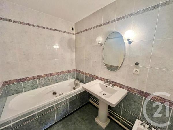 Appartement à vendre  4 pièces - 87 m 2   PAU  - 64