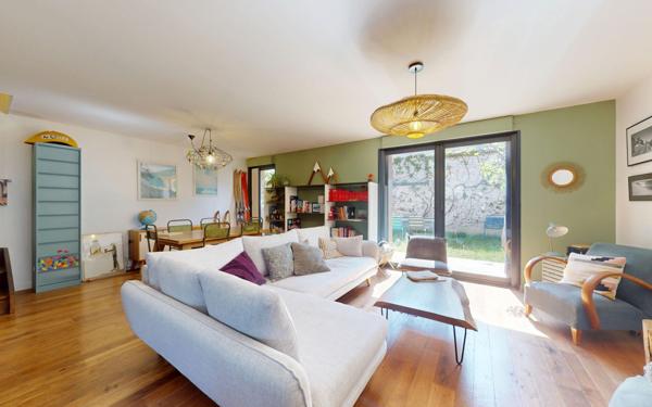 Maison à vendre    5 pièces • 118,04 m2 Sathonay-Camp