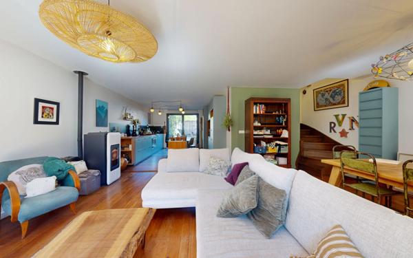 Maison à vendre    5 pièces • 118,04 m2 Sathonay-Camp