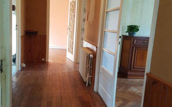 Maison à vendre    7 pièces • 171,50 m2 Spézet