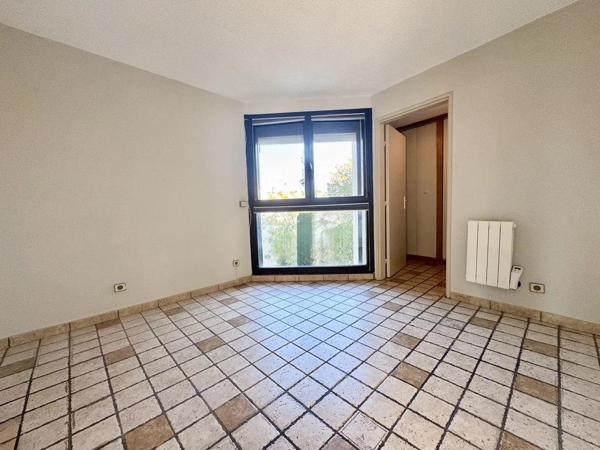 Appartement 90 m² Troisième avec Ascenseur  , terrasses, parking sécurisé à Nîmes Jean Jaures Puech Duteil