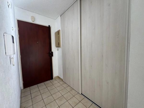Appartement 90 m² Troisième avec Ascenseur  , terrasses, parking sécurisé à Nîmes Jean Jaures Puech Duteil