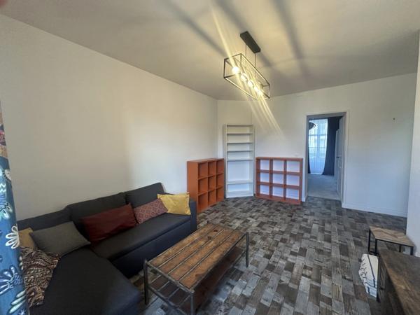 Appartement DERNIER ETAGE 52 m² hab NANTES (44)