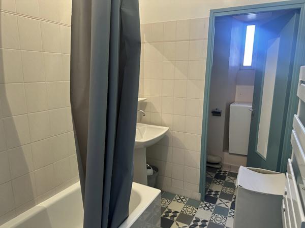 Appartement DERNIER ETAGE 52 m² hab NANTES (44)