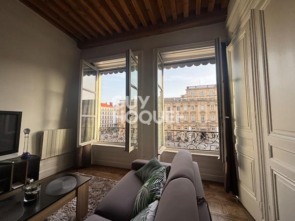 T2 meublé - emplacement N°1 Place des Terreaux avec vue
