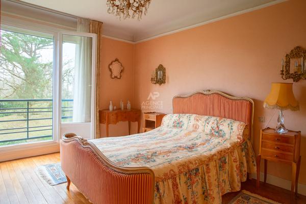 SEVRES RIVE GAUCHE - APPARTEMENT DE CHARME €465 000 ** - Référence 469-S