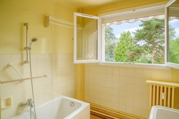 SEVRES RIVE GAUCHE - APPARTEMENT DE CHARME €465 000 ** - Référence 469-S