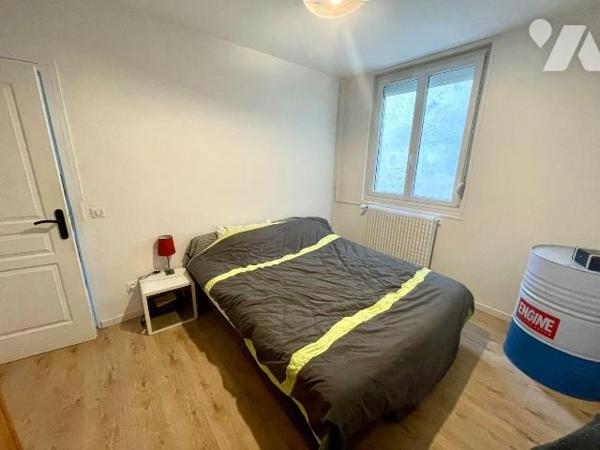 MAISON AVEC CONFORT DU PLAIN-PIED
A VENDRE A RETHEL, AXE REIMS/CHARLEVILLE-MEZIERES, à 5 min à...