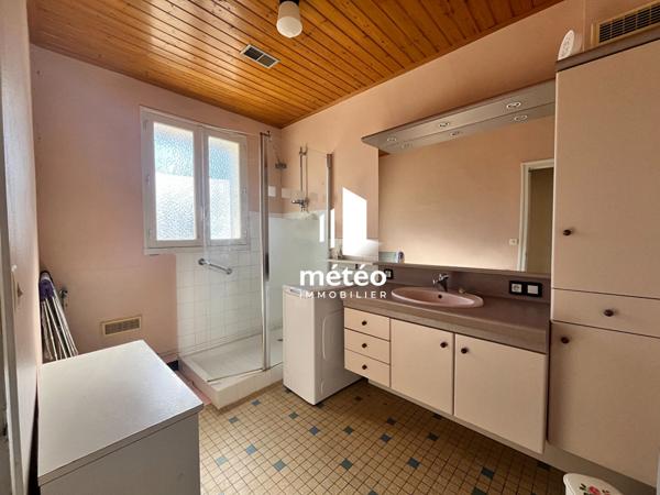 Charmante maison sous les pins, proche plage