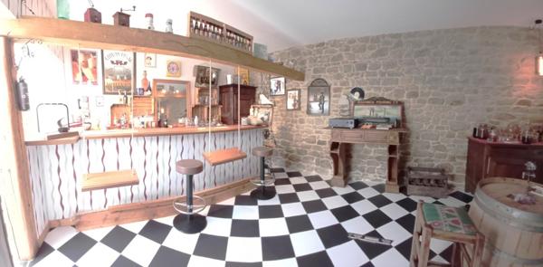 Maison à CHERRUEIX, 35120 - 8 pièces 274m²