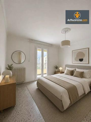 Vente                                                      Appartement
                        
                     3 pièces                      69 m2                     à Ajaccio
