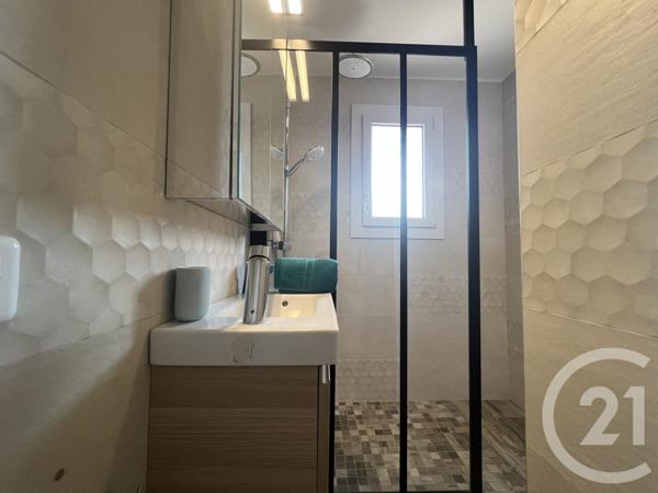 Maison à vendre  5 pièces - 94,50 m2 COGOLIN - 83