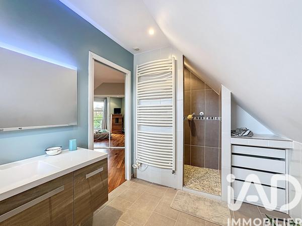 Maison à vendre 8 pièces 251 m² Franqueville-Saint-Pierre