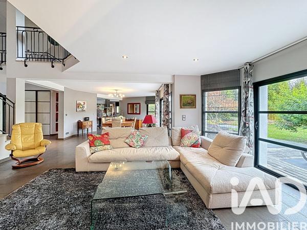 Maison à vendre 8 pièces 251 m² Franqueville-Saint-Pierre