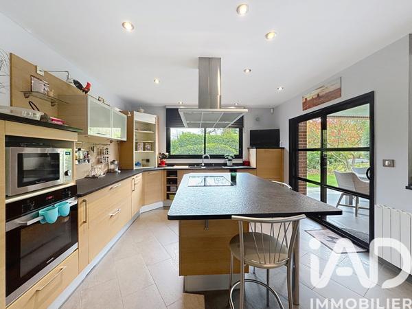 Maison à vendre 8 pièces 251 m² Franqueville-Saint-Pierre