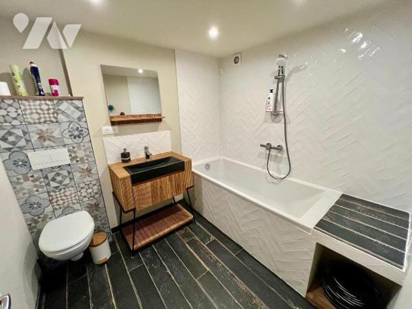 Appartement T4 / SAINT-SERVAN : Magnifique appartement type Loft de 102m², situé à quelques pas...