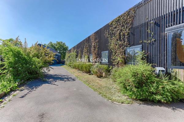 A vendre -Maisons Laffitte- investisseur- proximité hippodrome- haut potentiel locatif - 3 bâtiments- 8000m²