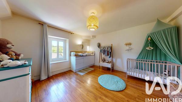 Maison à vendre 8 pièces 233,55 m² Auxerre