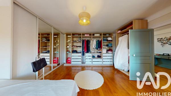 Maison à vendre 8 pièces 233,55 m² Auxerre