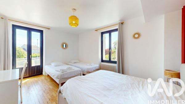 Maison à vendre 8 pièces 233,55 m² Auxerre