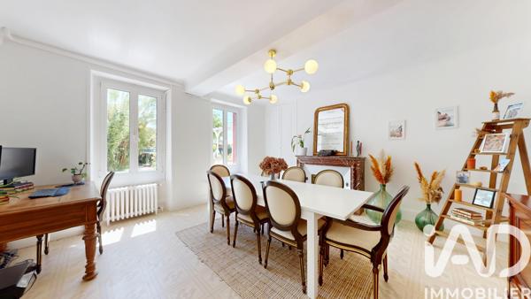 Maison à vendre 8 pièces 233,55 m² Auxerre