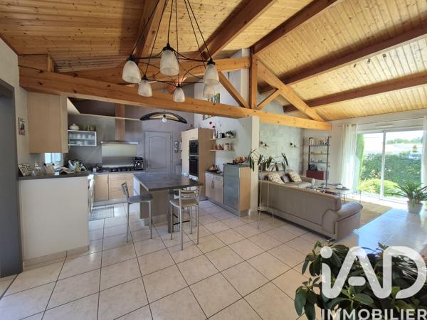 Maison à vendre 6 pièces 125 m² Mouilleron-le-Captif