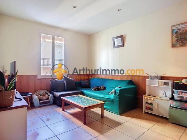 Vente                                                      Maison de ville
                        
                     3 pièces                      75 m2                     à Perpignan