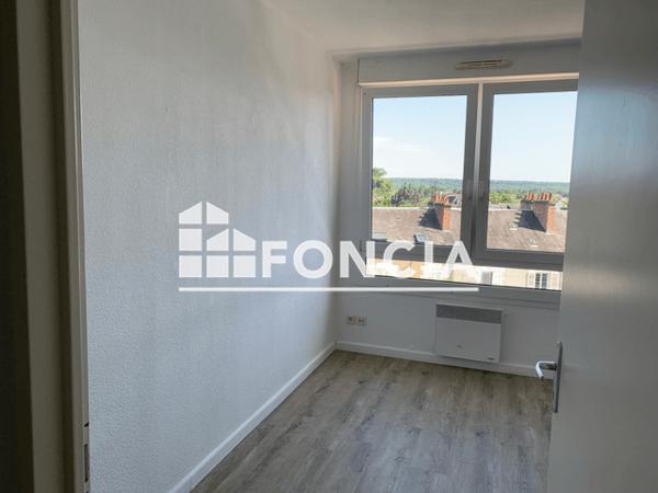 Location Appartement 2 pièces 44.24 m² - 3 RUE DE FLORIMOND ROBERTET Blois 41000