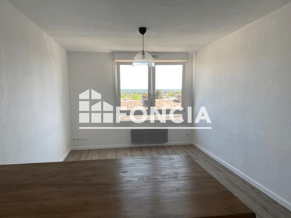 Location Appartement 2 pièces 44.24 m² - 3 RUE DE FLORIMOND ROBERTET Blois 41000
